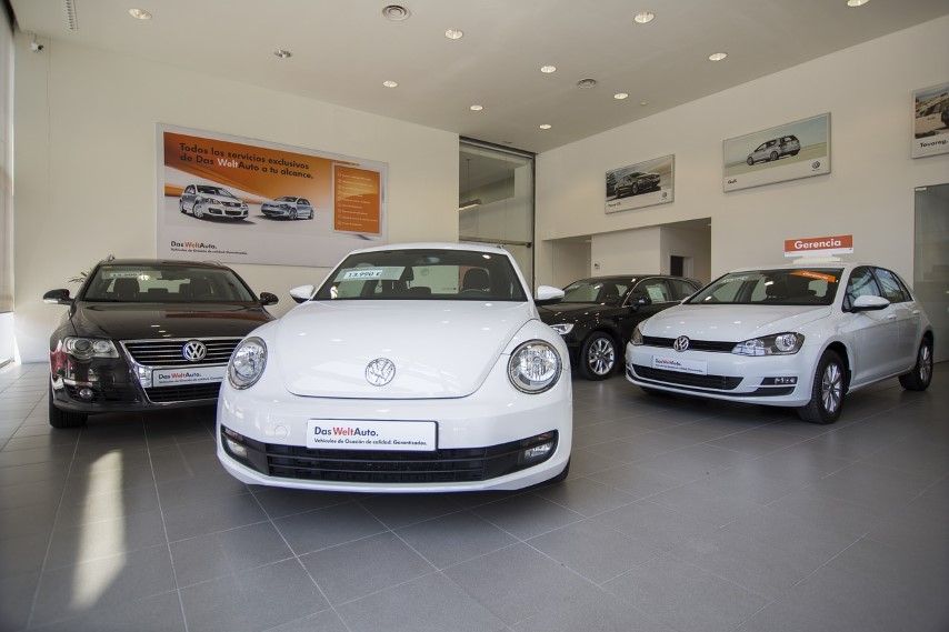 ¿Son caros los préstamos para comprar coche que ofrecen los concesionarios?