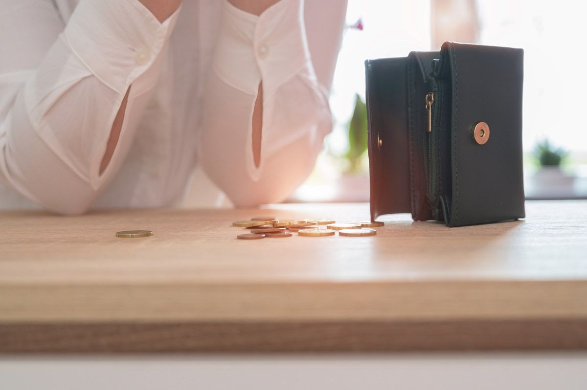 El euríbor sube más de siete décimas en cinco meses y obliga a los bancos a encarecer los tipos de las hipotecas