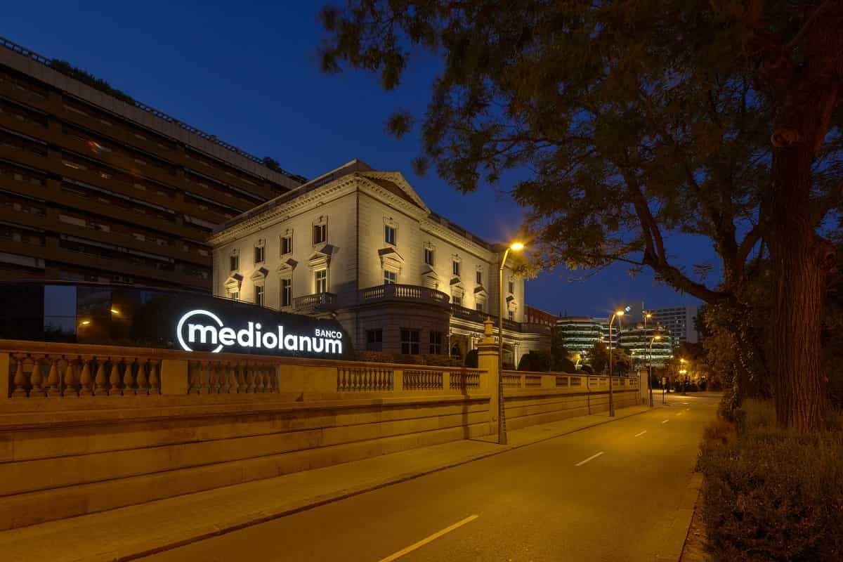 Banco Mediolanum repite como la entidad bancaria con la que los clientes españoles se encuentran más satisfechos